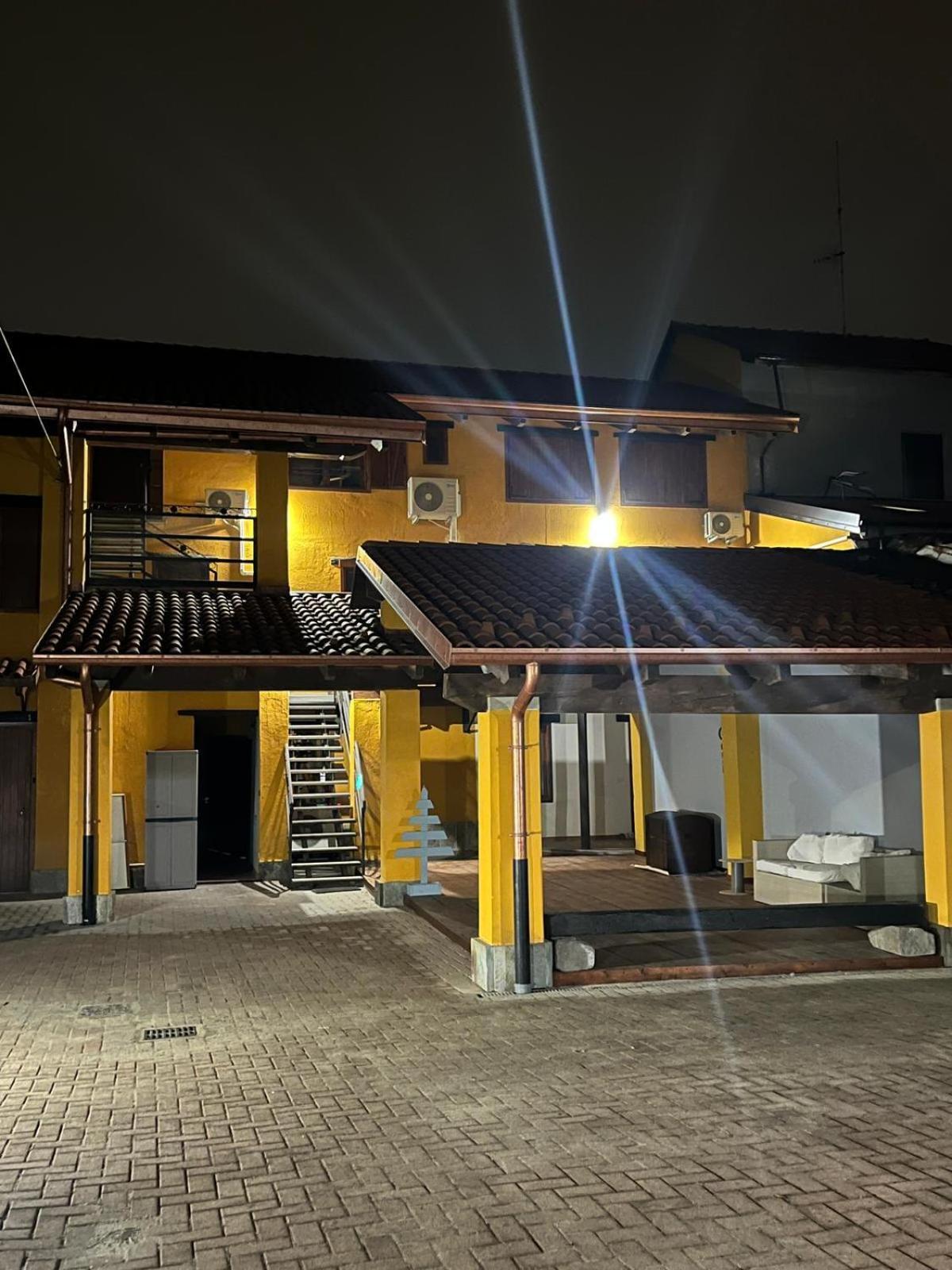 La Casa Dei Fiori Hotel San Maurizio Canavese Ngoại thất bức ảnh